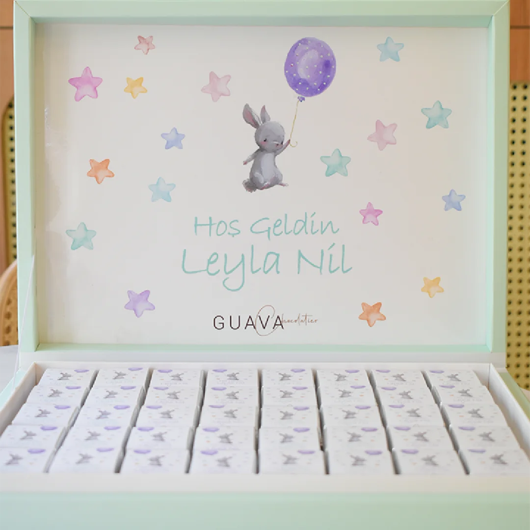 Mor Balonlu Tavşan Bebek Çikolatası
